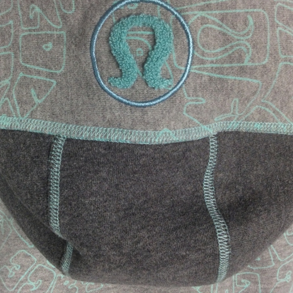 Lululemon Revolution Graffiti Scuba Hoodie Size 6 - Picture 3 of 13